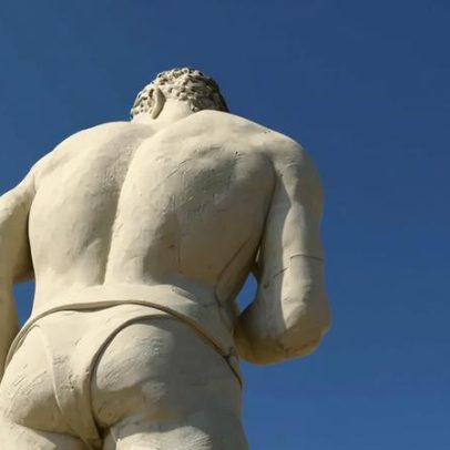 Fitness masculino prioriza glúteos, respaldo científico e tendência em alta