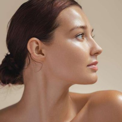 Glass skin promete reduzir manchas na pele madura