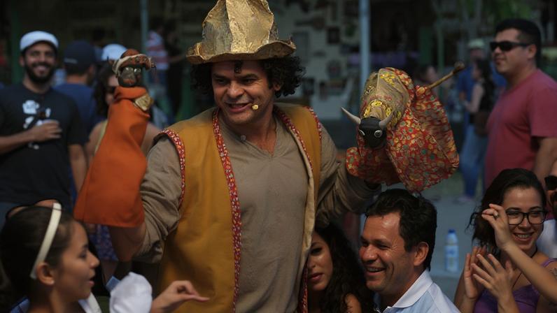 Apresentação de Teatro de fantoches na Torre de TV (Fabio Rodrigues Pozzebom/Agência Brasil)