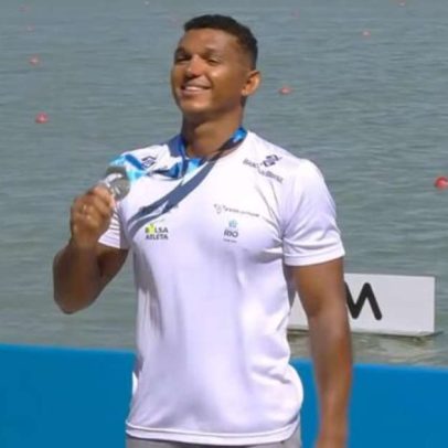 Isaquias Queiroz leva prata na etapa húngara da Copa do Mundo de Canoagem