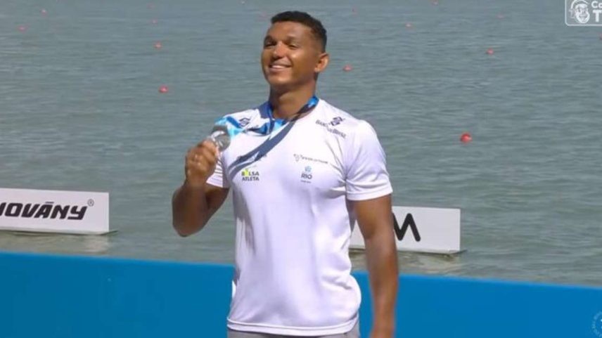 Isaquias Queiroz conquista prata na etapa húngara da Copa do Mundo de Canoagem Velocidade.