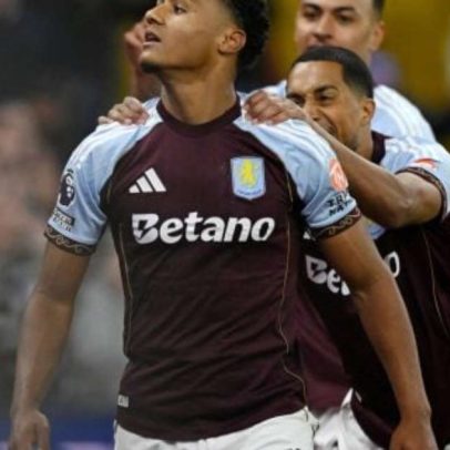 Aston Villa vence o Liverpool e garante vaga na Champions