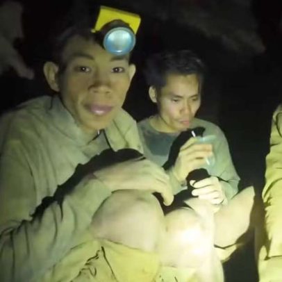 Cinco homens são resgatados após 10 dias presos em caverna inundada no Laos