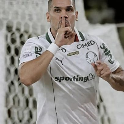 Paulinho explica comemoração após gol do Palmeiras: dedicada à família
