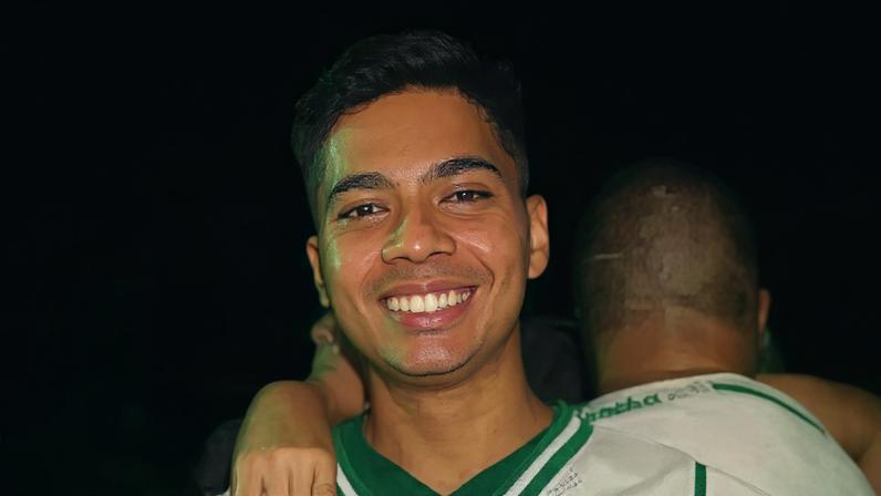 Assaltantes devolvem celular e matam jovem com tiros nas costas em SP