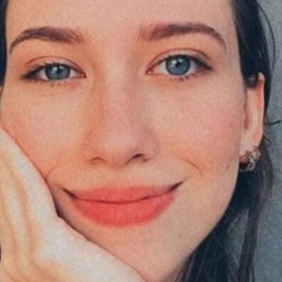 Ana busca tratamento intensivo após grave acidente de carro