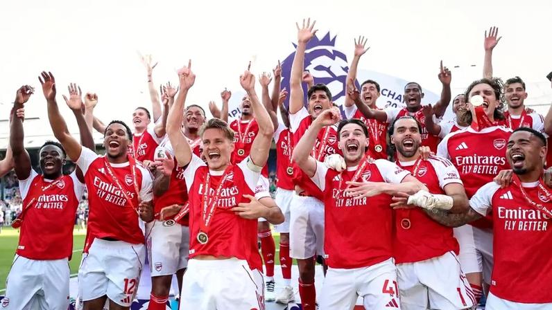 Photo by Michael Regan/Getty Images For Premier League