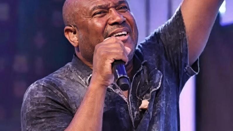 Cantor Irmão Lázaro, um dos expoentes do gospel baiano.