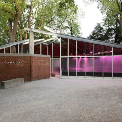 Abbas Akhavan transforma o Pavilhão do Canadá em estufa e desafia preconceitos