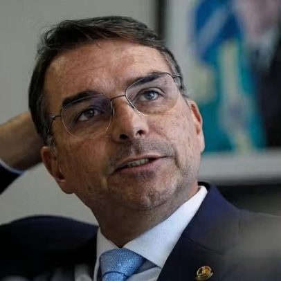 Cientista política afirma que Flávio Bolsonaro precisa provar que não é tóxico