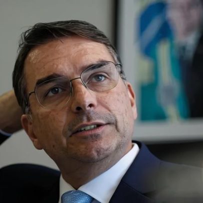 Flávio Bolsonaro afirma não ter se encontrado pessoalmente com Daniel Vorcaro