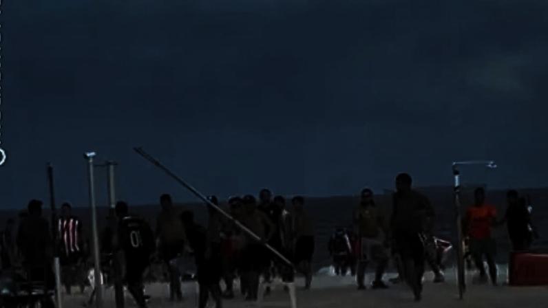 Confusão entre torcedores na praia do Leme, no Rio