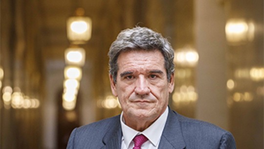 Escrivá, do BCE, diz que riscos da IA levam à revisão da infraestrutura financeira