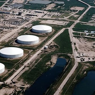 Conflito contínuo no Irã eleva pressão sobre reservas estratégicas de petróleo