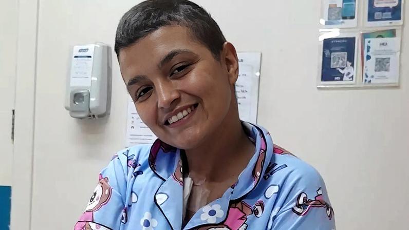 Aline: uma guerra contra o câncer de mama que precisa da sua ajuda