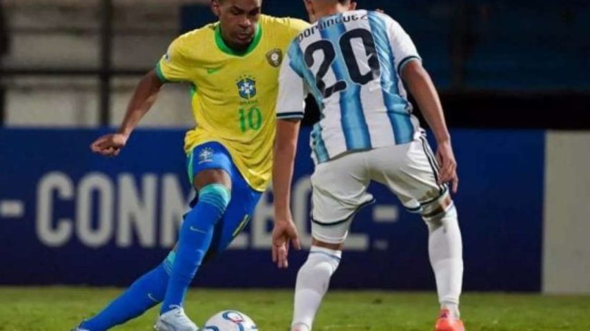 Eduardo Conceição, do Palmeiras, comemora gol no Sul-Americano sub-17 –