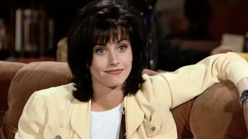 Celia Betrián, psicóloga: 'Como seres sociais, é normal buscar a aprovação dos outros'; Monica Geller, de 'Friends', é um exemplo de personagem perfeccionista.