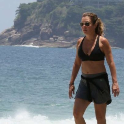 Olhar para o chão ao caminhar: o que diz a psicologia