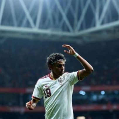 Yamal acelera tratamento e mira estreia da Espanha na Copa