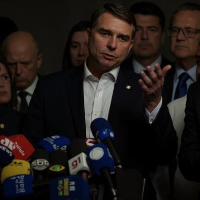Flávio critica fim da escala 6x1 e defende remuneração por hora trabalhada