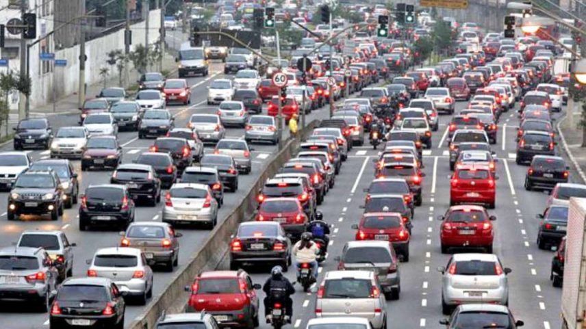 Com as grandes cidades cada vez mais cheias, ideias ousadas de urbanismo começam a sair do papel. Projetos futuristas propõem desde cidades flutuantes até estruturas verticais autossuficientes, desafiando os limites da engenharia moderna.