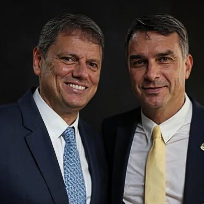 Áudio não enfraquece candidatura de Flávio Bolsonaro, afirma Tarcísio de Freitas
