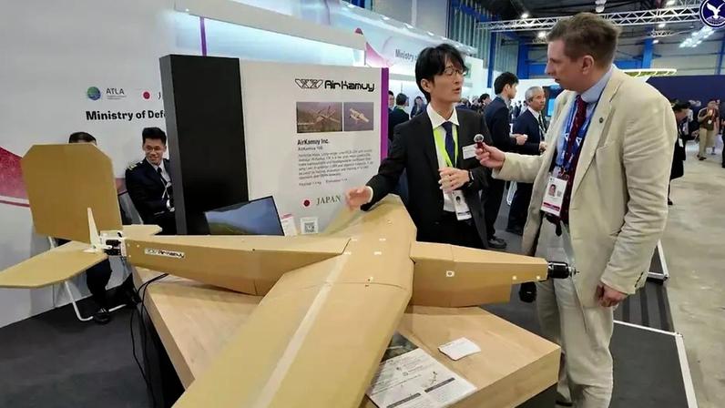 Crise ou genialidade? Japão constrói drones de guerra feitos de papelão que podem mudar conflitos para sempre