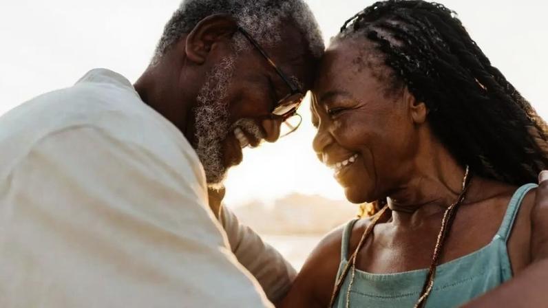 Hábitos diários de pessoas felizes para o crescimento pessoal