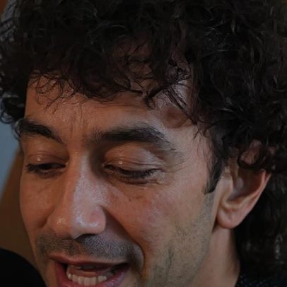 Albert Hammond Jr. aponta as melhores músicas do The Strokes