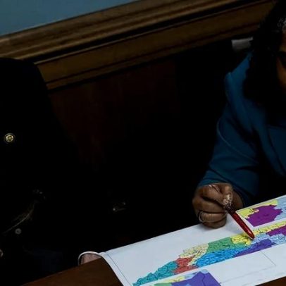 Republicanos seguem redesenhando mapas da Câmara, Democratas presos