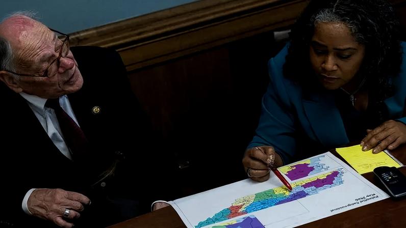 Representative Steve Cohen of Tennessee and State Senator Raumesh Akbari, both Democrats, discussing their state’s new House map, which is meant to unseat Mr. Cohen.