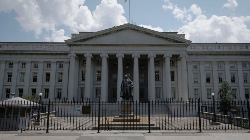 US Inflation Driven Higher in April by Gasoline, Food