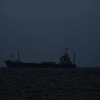 Fluxo de Hormuz pode voltar ao normal em até um mês, diz TV iraniana