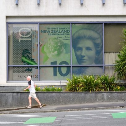 Dólar neozelandês pode desafiar queda com RBNZ hawkish, dizem analistas