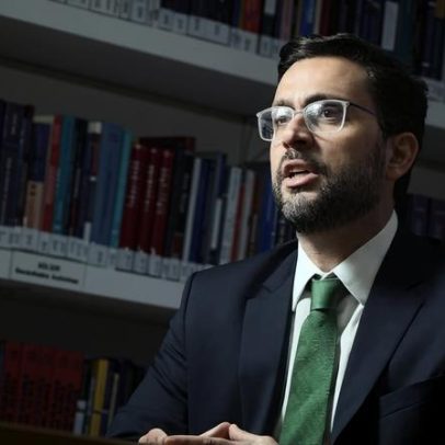 Nascimento relembra infância sem Wi-Fi e jujubas após deixar a autarquia