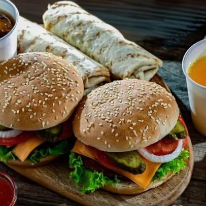 Médico aponta alimentos industrializados que afetam a microbiota intestinal