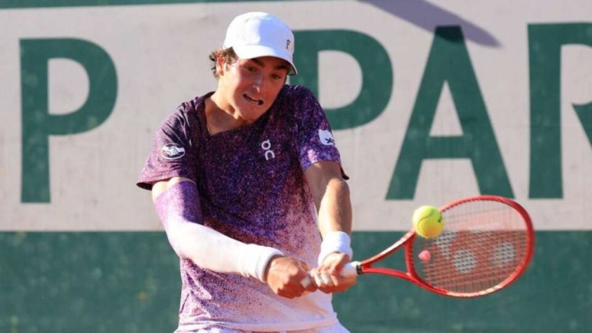 João Fonseca disputa a segunda rodada de Roland-Garros. Em Paris, em 27 de maio de 2026.