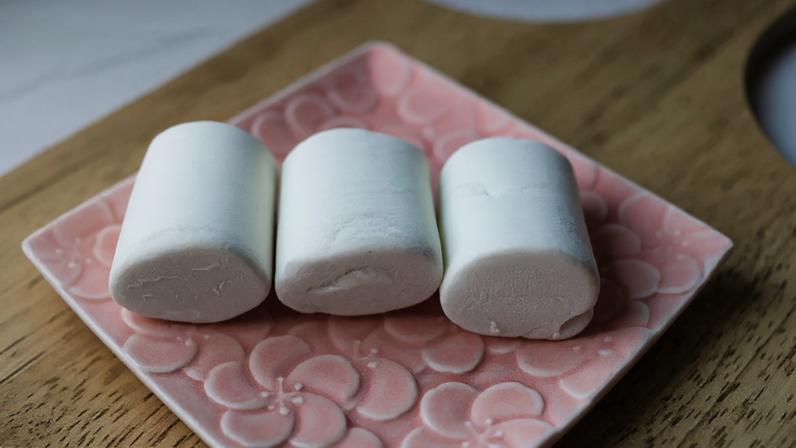Marshmallow: da raiz medicinal ao doce que conquistou o mundo