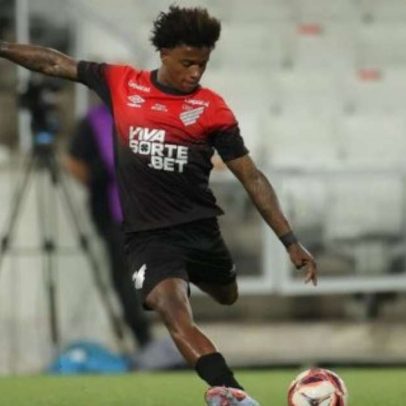 Bruninho pede afastamento do Athletico até transferência para o Shakhtar