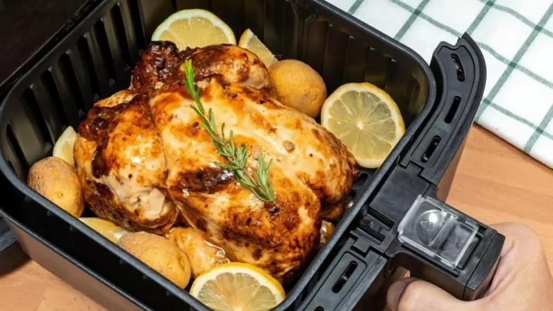 Frango com batata e limão-siciliano