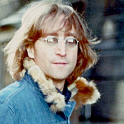 John Lennon comenta estar 'morto e enterrado' em última entrevista