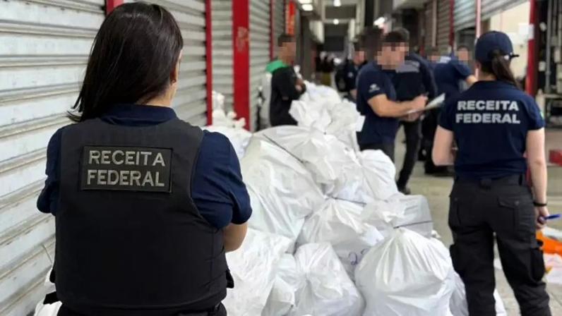 Megaoperação da Receita Federal interditou dois shoppings no Brás