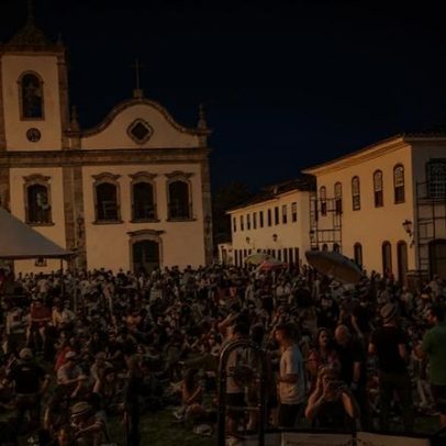 Bourbon Festival faz 16ª edição pelas ruas de Paraty