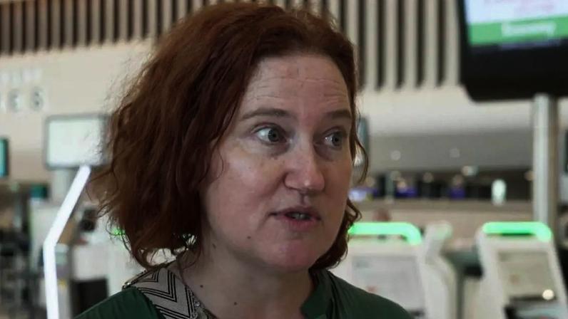 Kate White, da organização Médicos Sem Fronteiras, faz parte de um esforço internacional de ajuda humanitária