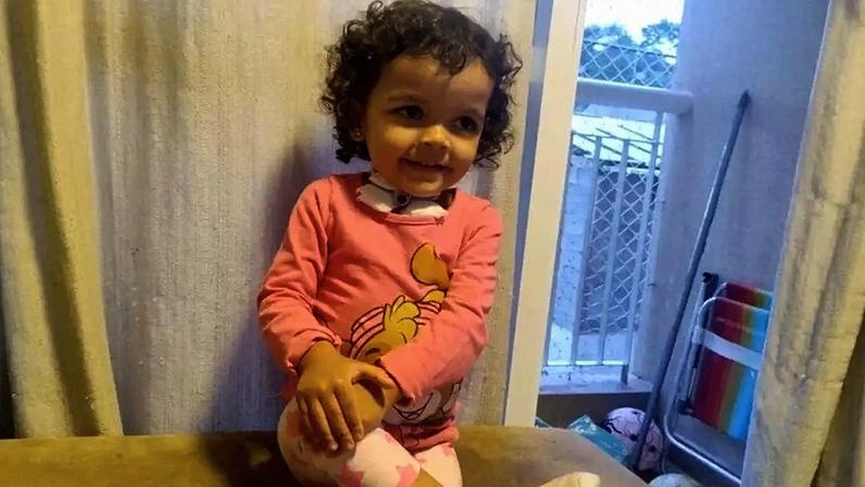 Eva, a menina que sonha em respirar sem aparelhos: ajude a transformar sua história
