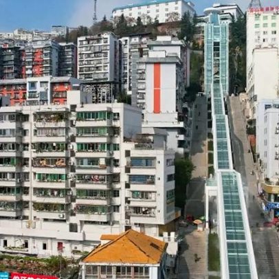 China revela escada rolante que cruza montanhas de 80 andares em minutos