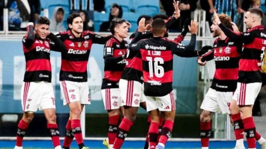 Foto: Gilvan de Souza /CRF - Legenda: Flamengo vence o Grêmio pelo Brasileirão / Jogada10