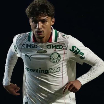 Jovem promessa celebra classificação na Copa do Brasil e avanços no Palmeiras