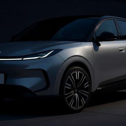 Baic Arcfox T1 é testado no Brasil sem camuflagem