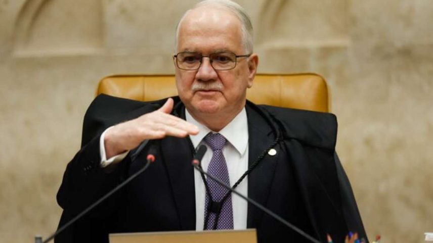 O presidente do STF Edson Fachin defende código de conduta para ministros do Supremo